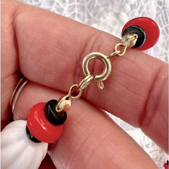 Vintage White Black Red Acrylic Bead Necklace - Picture 4 of 9